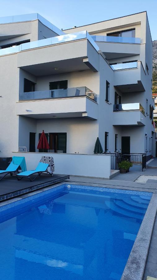 Apartments Marina Omis Exterior photo