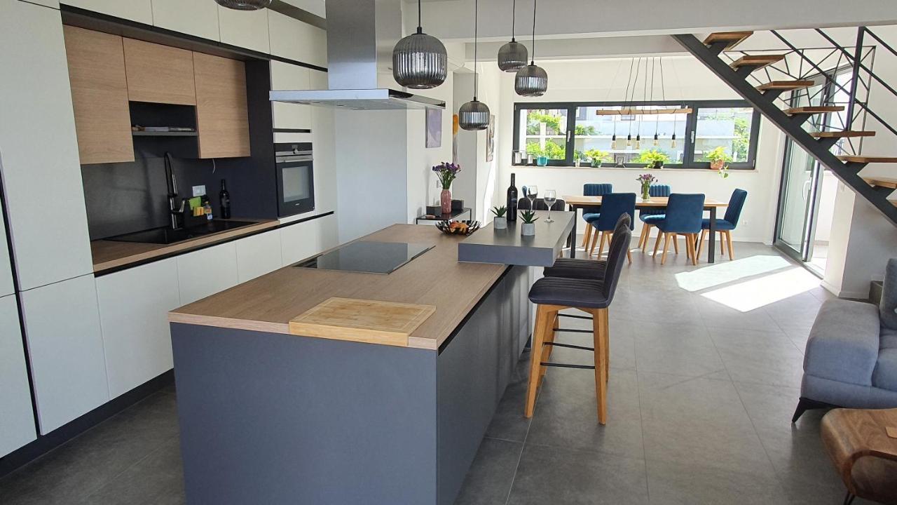 Apartments Marina Omis Exterior photo